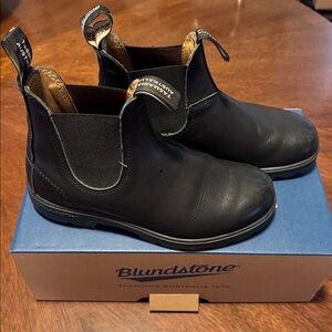 Blundstone 558 Classic Black Leather Boots, Women’s 8